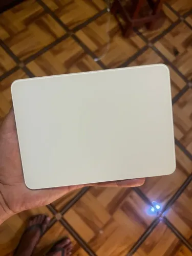 Apple Magic Trackpad 2 (Modelo A1535)