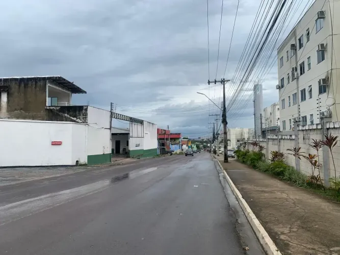 Vendo imóvel comercial garagem de ônibus no planalto