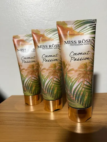 Body splash e creme miss rose