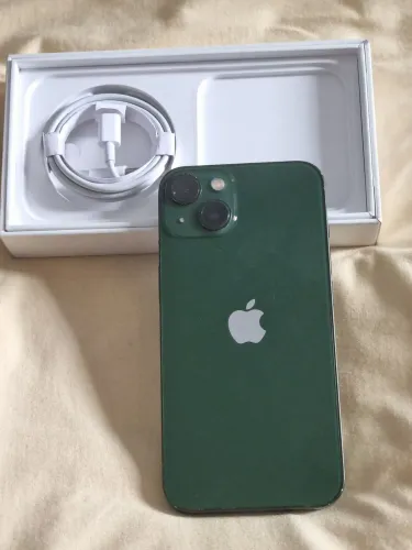 iPhone 13 128 GB completo com acessórios