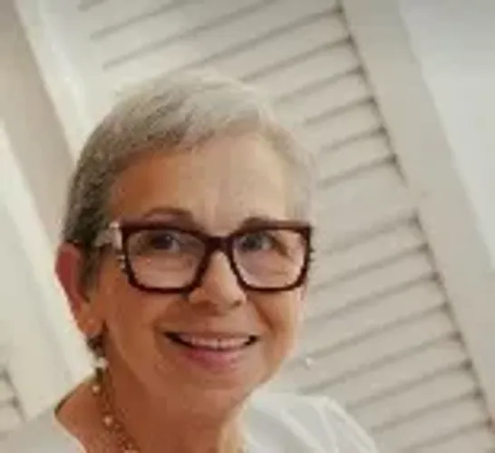 Professora Particular de Matemática, Física, Química e Biologia