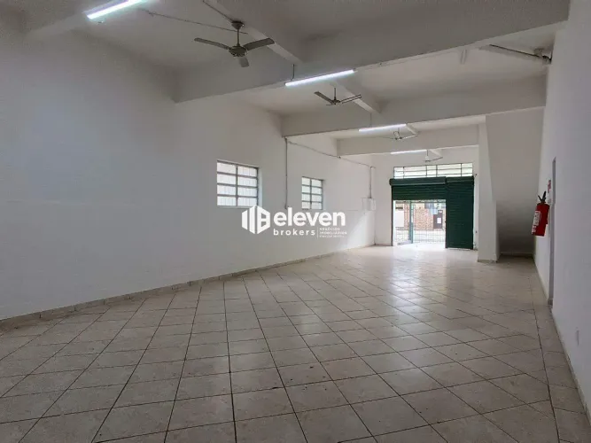 Loja Comercial para Aluguel em Santos (Macuco) 100 m² + Quintal lateral