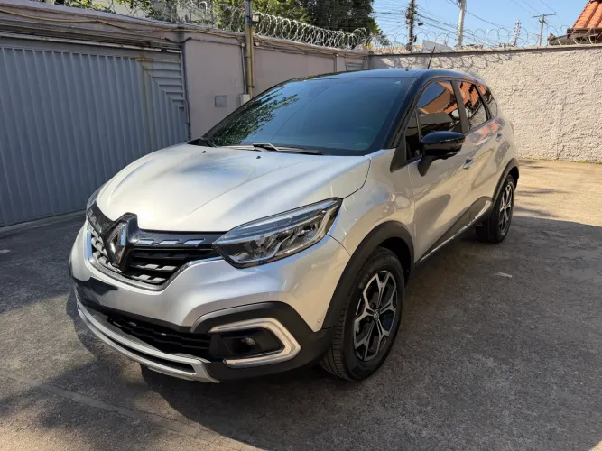 Renault Captur Iconic 1.3 TB 16V Flex 5P AUT 2022