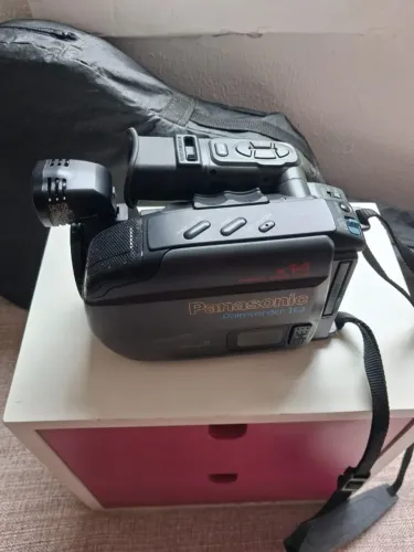Filmadora Panasonic antiga