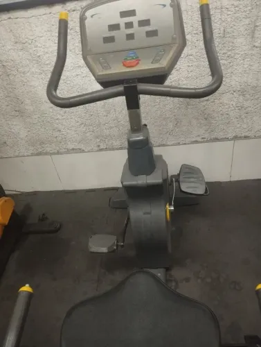 Bicicleta ergométrica total help em ótima condições de uso