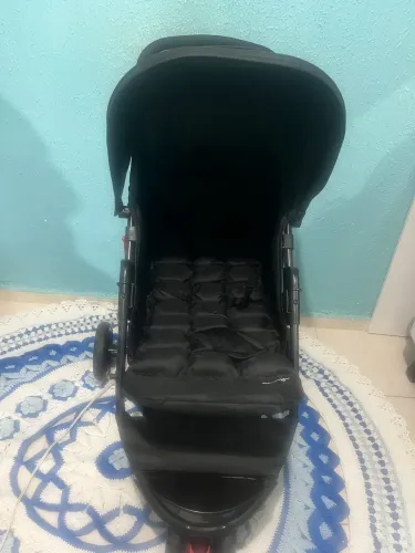 Vendo carrinho de bebê