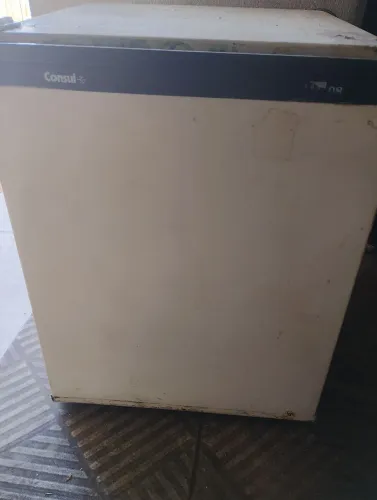 Frigobar Consul 80 litros