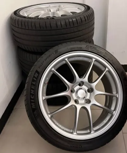 Rodas Enkei PF01 aro 18 originais
