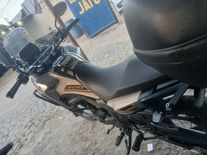 Moto sahara 300 xre semi nova