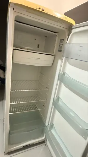 Vendo geladeira