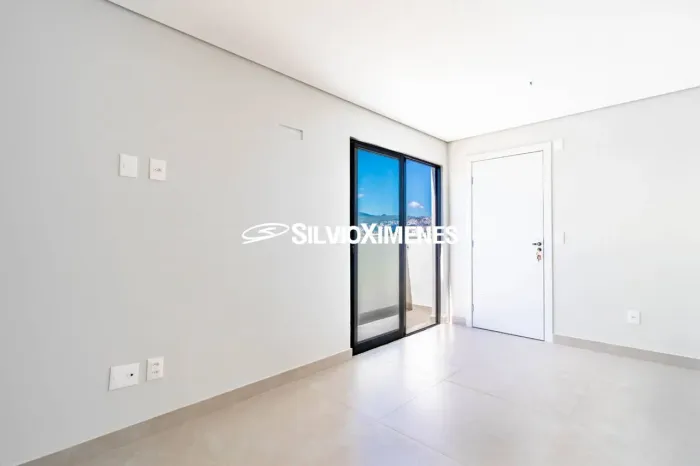 Residencial Apartamento no Sagrada Família com 87,00 (M²), 2 quartos e 2 vagas para Venda
