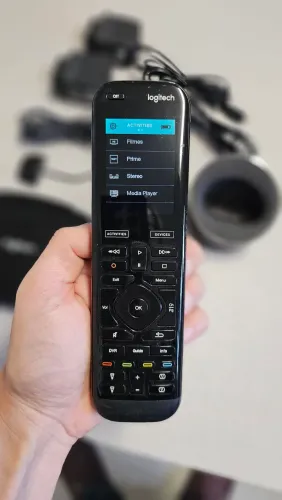 Logitech Harmony Elite - Controle remoto universal completo 
