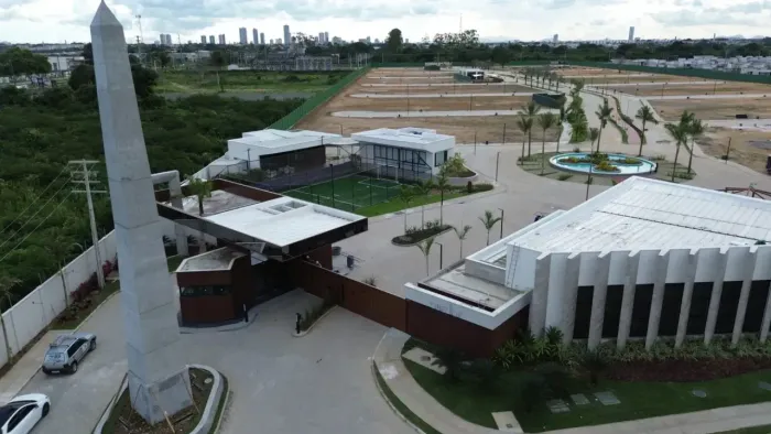 Lote no condomínio Obelisk Residencial no bairro SIM - Feira de Santana - BA
