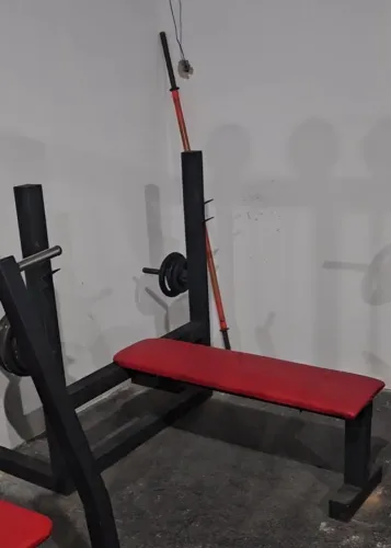 Supino musculação