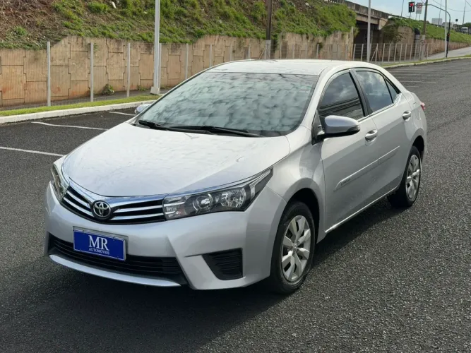 Toyota Corolla GLI 1.8 Flex 16V Aut. 2016