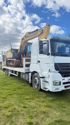 Caminhão Mercedes Axor 2644 - Prancha