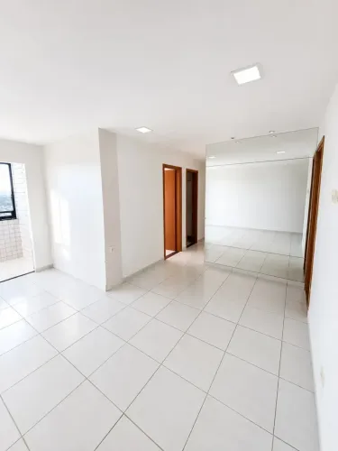 Imóvel para venda possui 77 metros quadrados com 3 quartos em Imbiribeira - Recife - PE