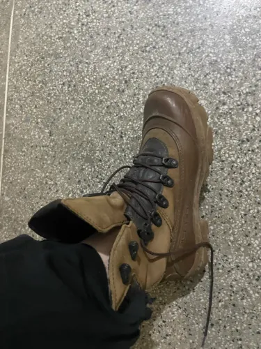 Bota de trilha Acero