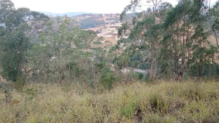 Terreno 472 metros com água e luz na porta
