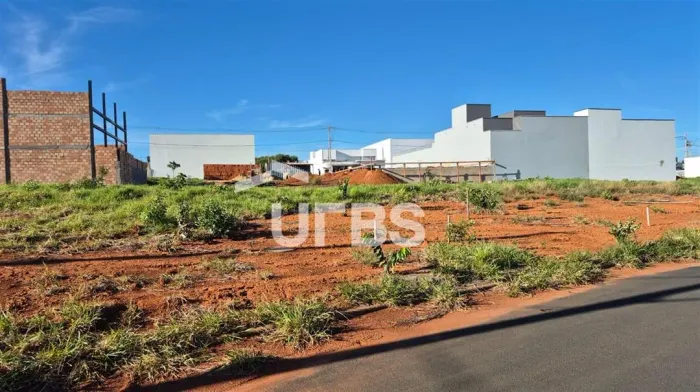 Terreno com 269,80m² à venda no bairro Verde Umuarama