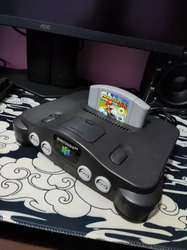 Nintendo 64 japonês completo com 1 jogo