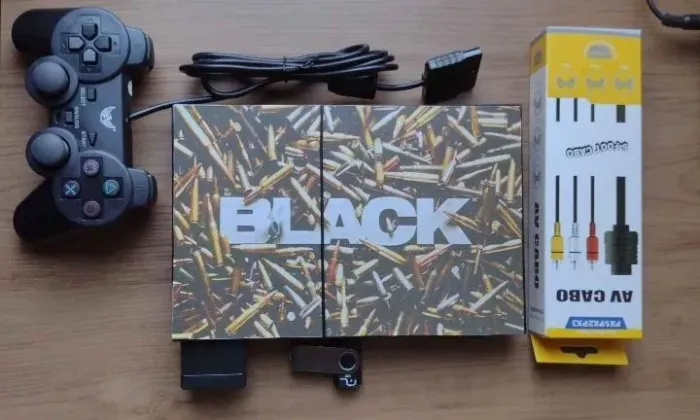 PS2 Black com mais de 400 jogos