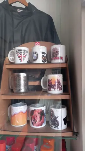 Caneca em Porcelana