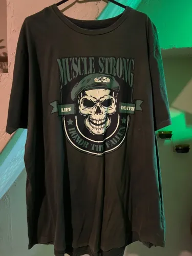 Camiseta Military Muscle Strong