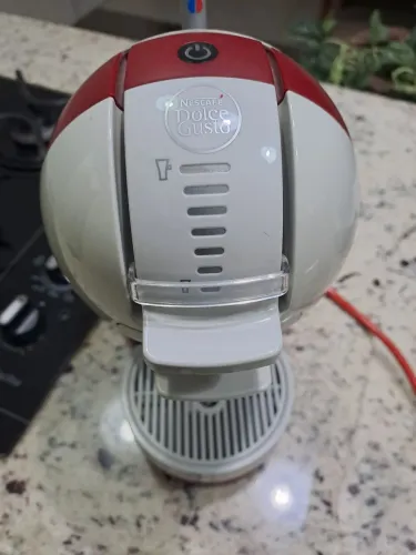 Cafeteira Dolce Gusto Vermelha 110V
