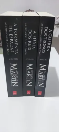 Box - Coleção 1 a 5 - As Crônicas Gelo e Fogo - Game of Thrones - George R. R. Martin -