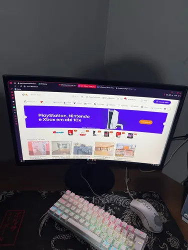 Monitor Samsung Curvo 24? Full HD 72Hz - HDMI