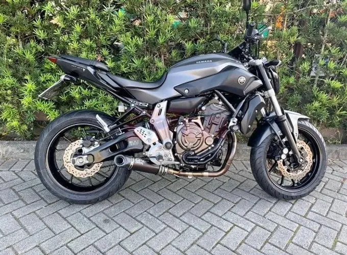 Yamaha MT 07 2016 financiamos