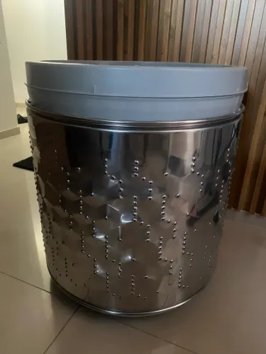 Vendo cesto de máquina de lavar semi novo