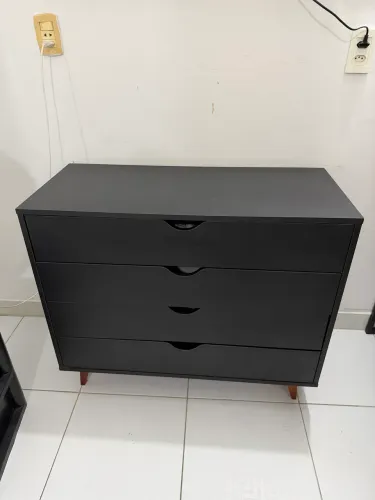 Vendo cômoda