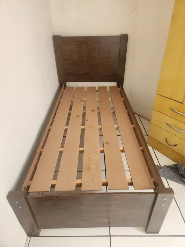 Cama solteiro