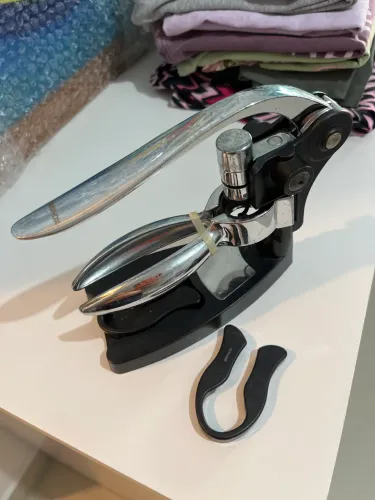 Vendo SACA ROLHAS PROFISSIONAL BRINOX