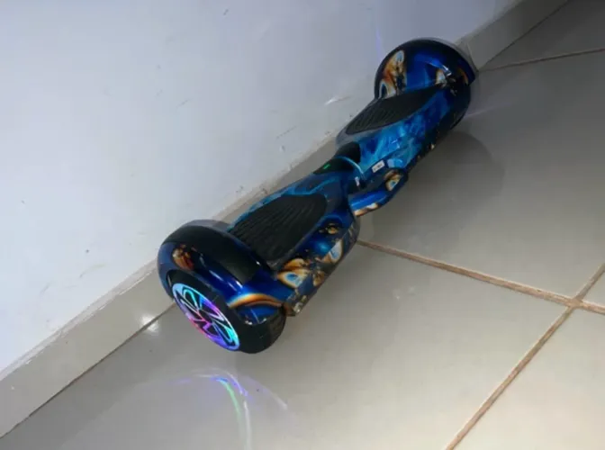 Hoverboard Elétrico - Ótimo Estado + Carregador + Bolsa.