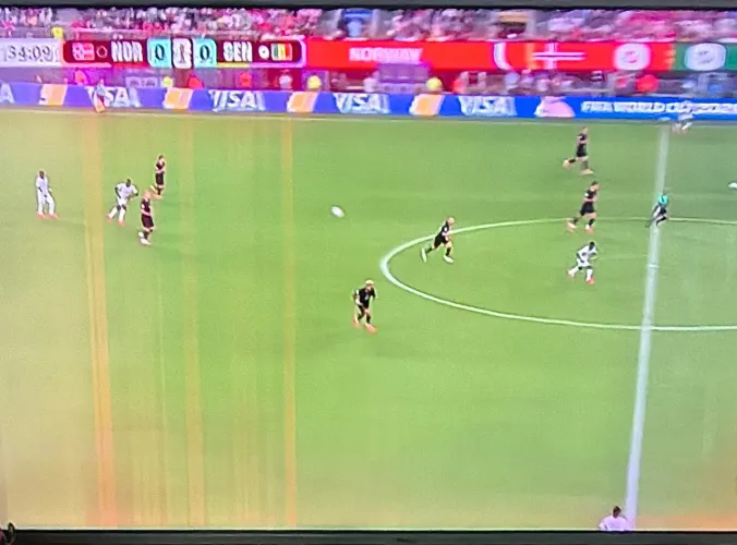 Vendo TV Philco 50 Polegadas 4k, UHD, funcionando, mas tá com defeito. Valor R$ 500,00 .