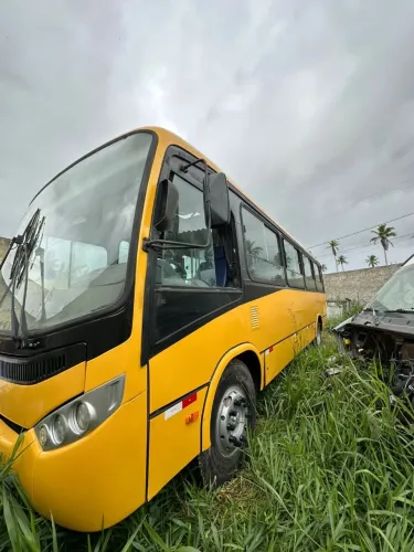 Ônibus Volks 15190 ano 2012