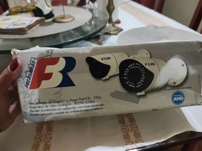 câmera bullet vale focal HD e r 1 megapixel 720p sem uso