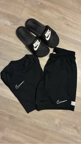 Conjunto Calor Nike Dry Fit