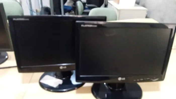 lote Monitor LG Flatron W1643C
