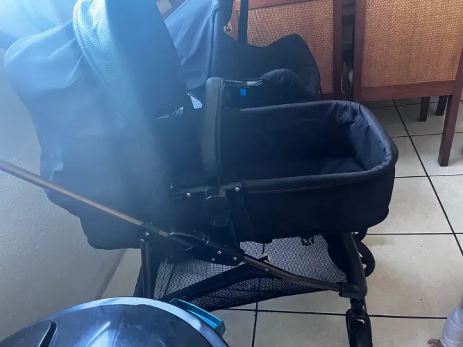 Moises e bebe conforto os 2 juntos