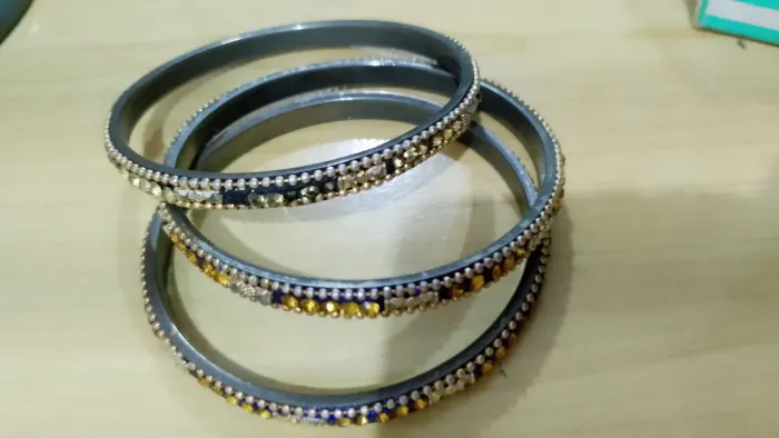 Conjunto com 3 pulseiras vintages 