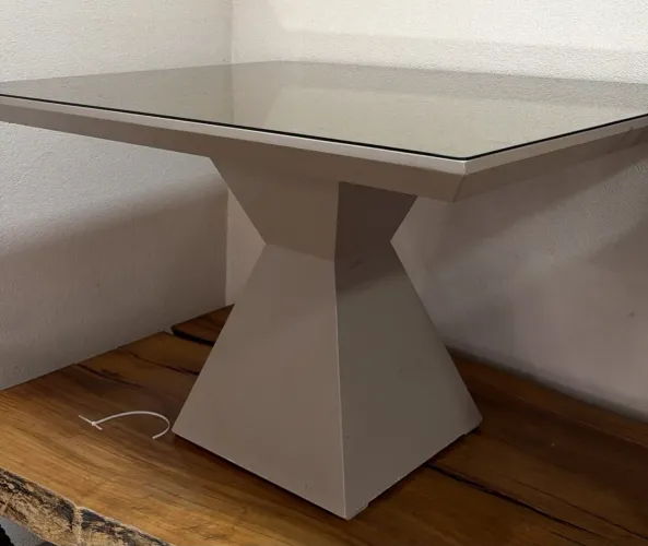 Mesa marca líder Mesa 1.40 por 1.10 4 cadeiras em