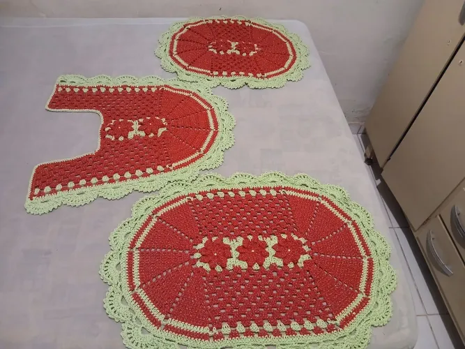 Conjunto de banheiro em crochê 