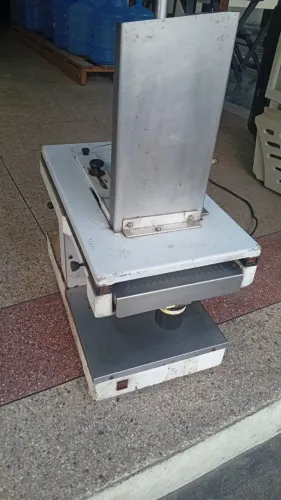 Fatiadora de frios elétrica