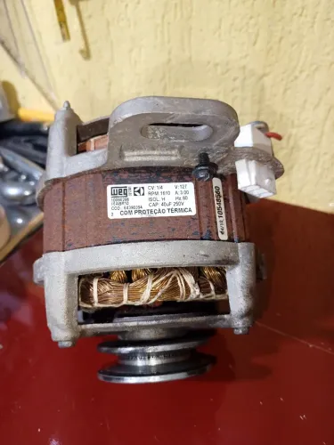 Motor de Máquina de Lavar Eletrolux 127v