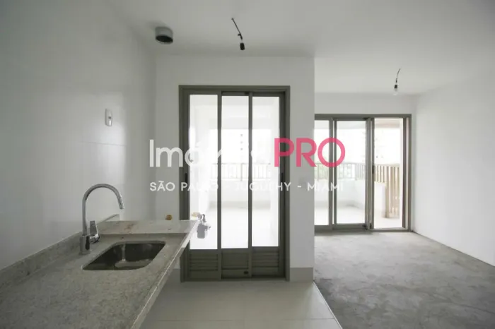 Bem Moema - 80 m2 - 2 suítes - Novo