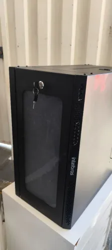 Mini Rack de servidor Intelbras 5u